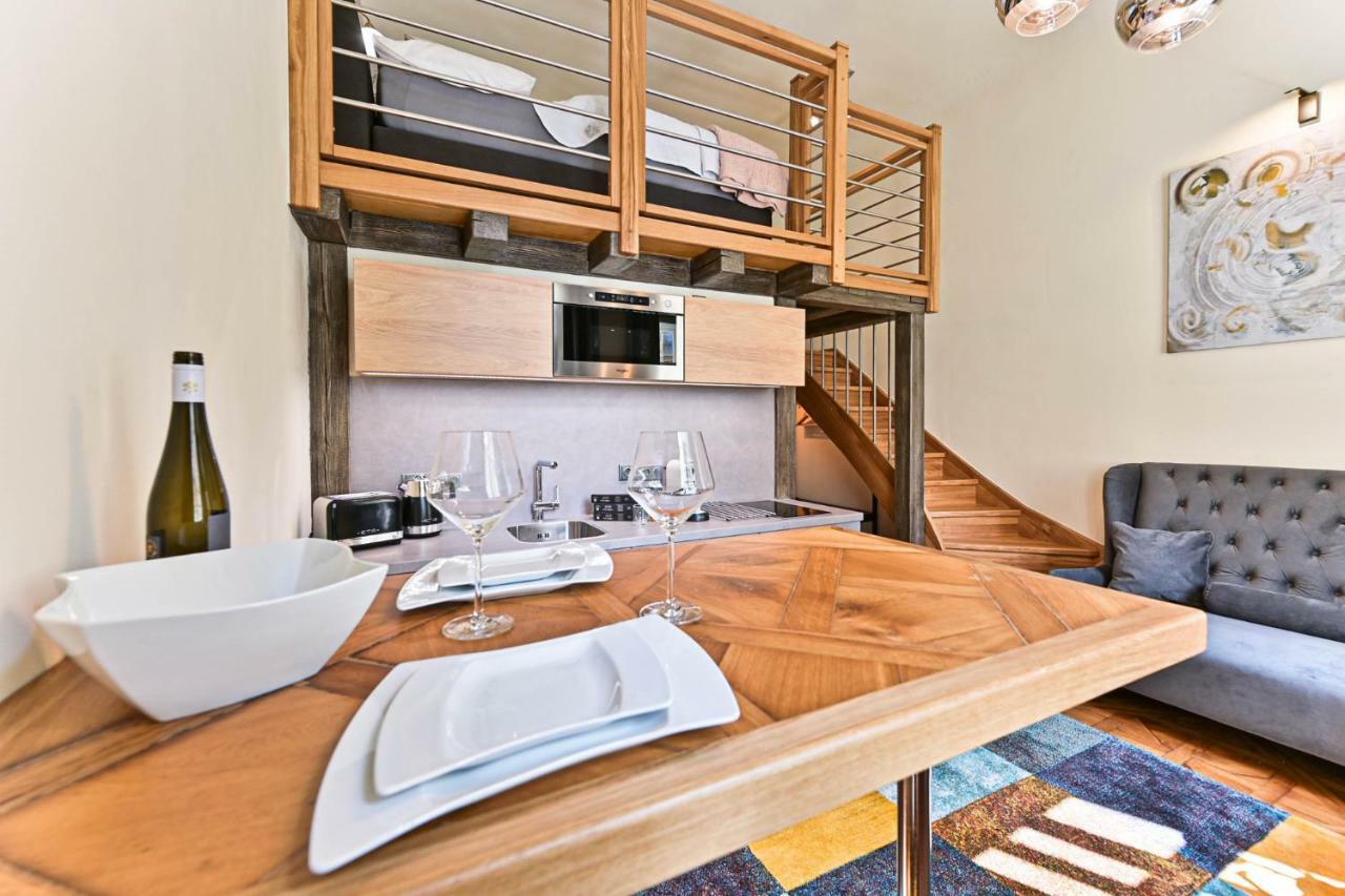 Apartment Nebovidy II - Air Conditioning - Historic City Center Praga Esterno foto