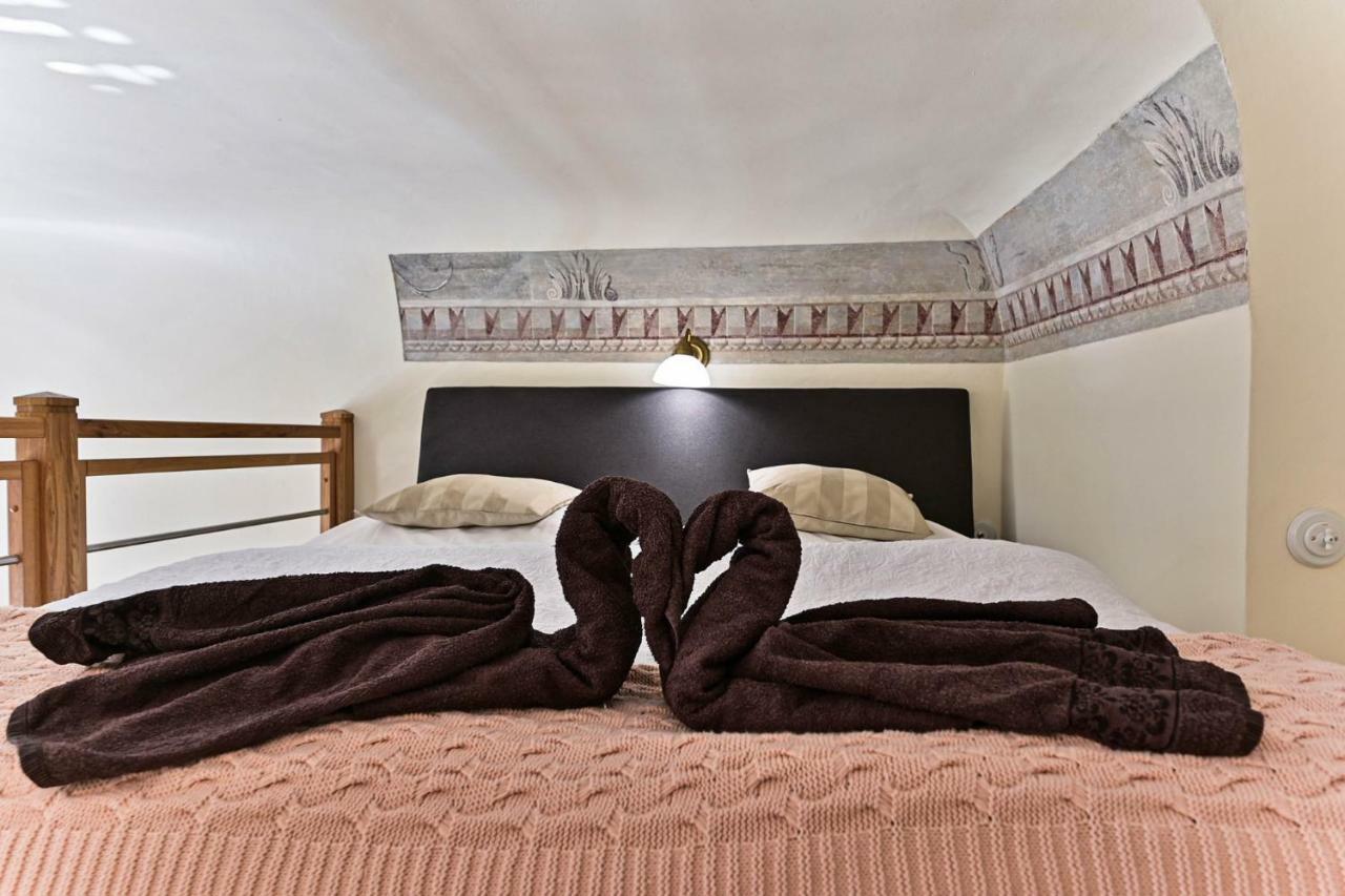 Apartment Nebovidy II - Air Conditioning - Historic City Center Praga Esterno foto